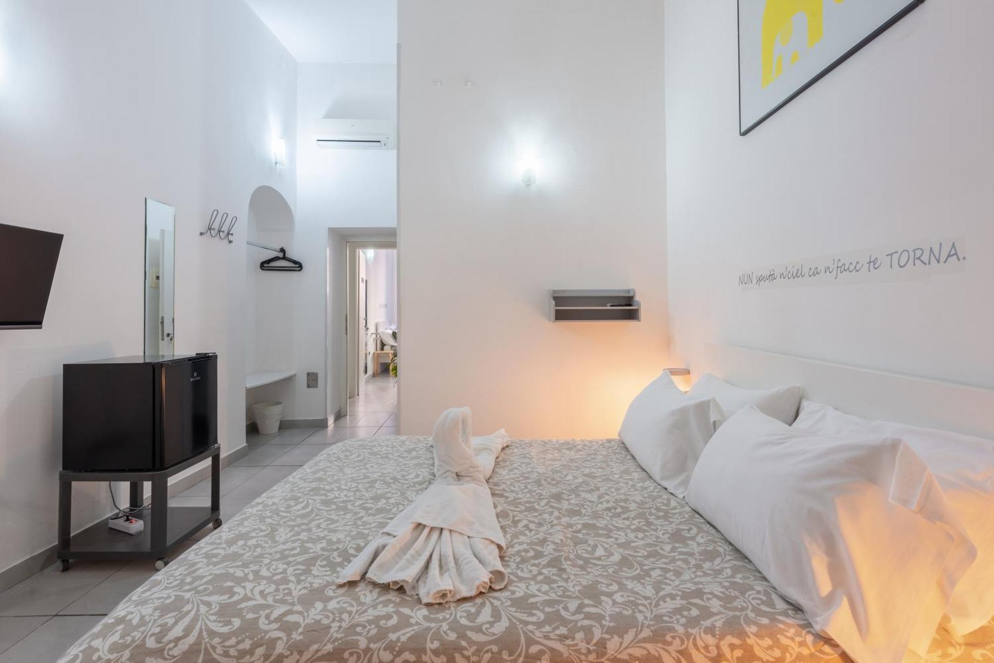 Nina Suites Napoli Exterior foto